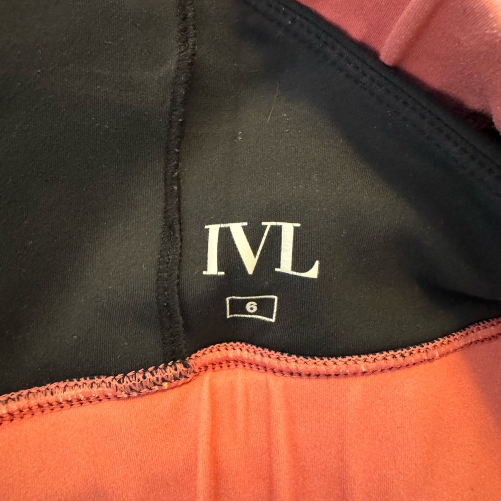 IVL Sports Bra - Picture 3 of 3